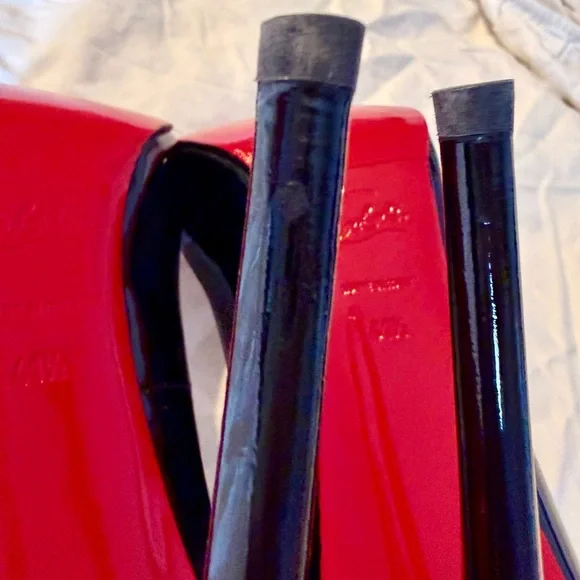 Christian Louboutin Pigalle 120 Black Patent Leather Heels - Size 41.5 - Picture 11 of 13